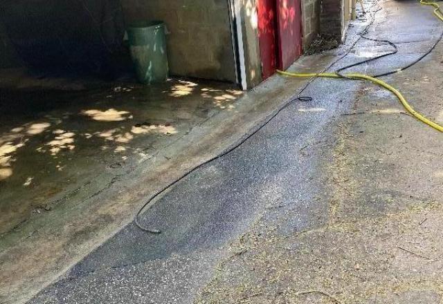 Dégorgement du réseau Eau Usée intérieur dans un garage au sein d'une résidence à Caen dans le Calvados